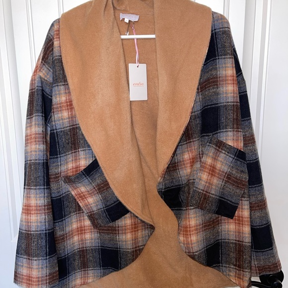 Womens Shacket - Picture 1 of 2